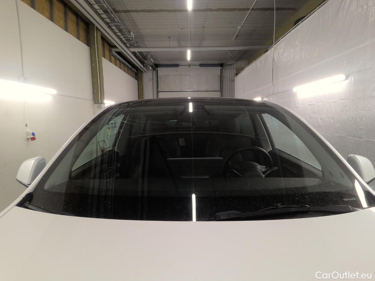  Tesla  Model Y  75kWh Long-Range AWD #52