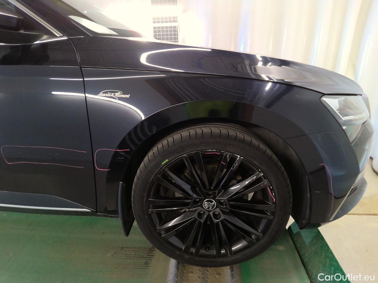  Skoda  Superb Sup.Co.TSI PHEV 218 L&K Aut #16