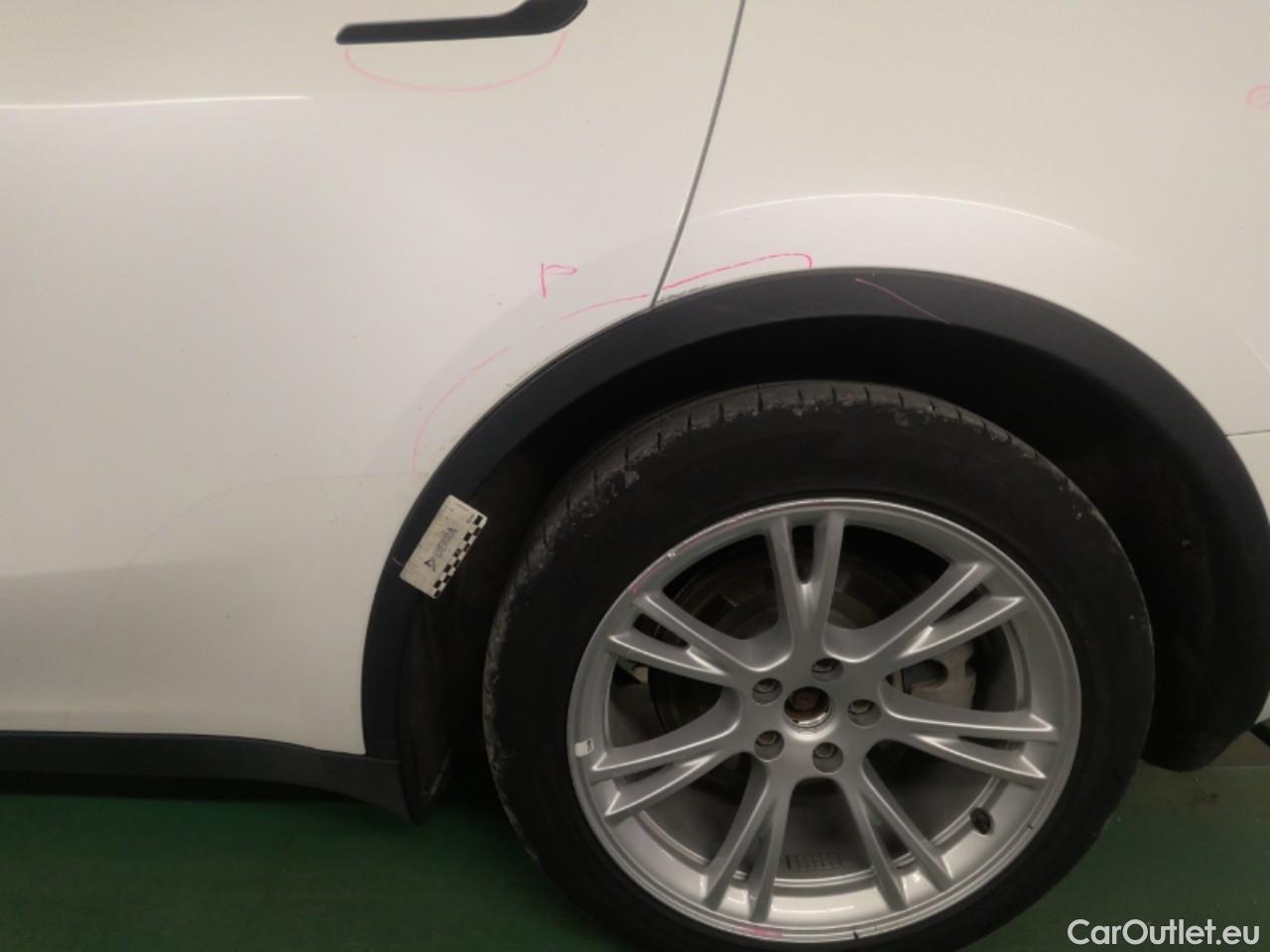  Tesla  Model Y  75kWh Long-Range AWD #39