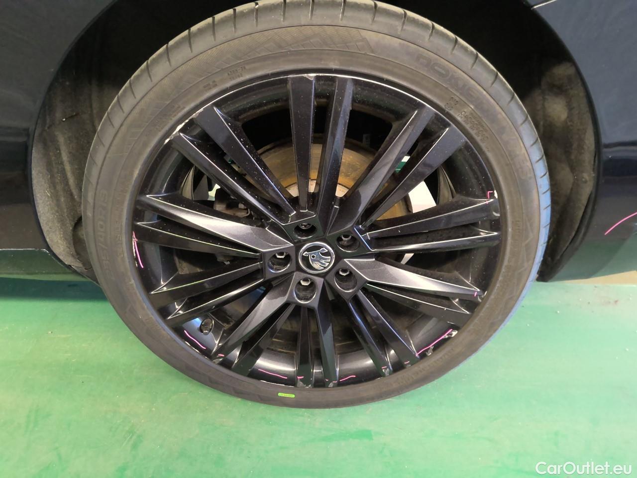  Skoda  Superb Sup.Co.TSI PHEV 218 L&K Aut #24