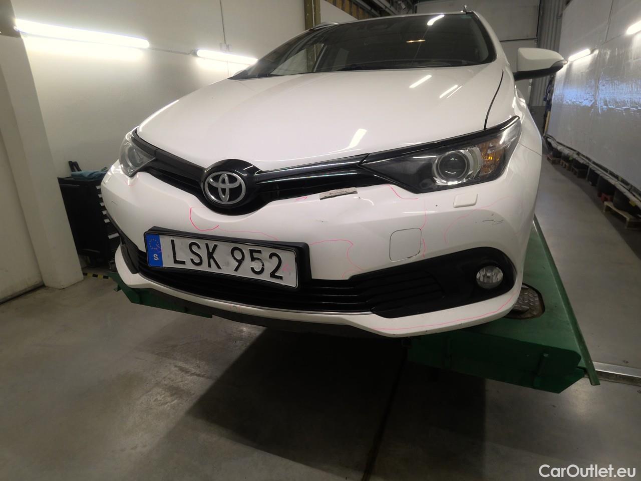  Toyota  Auris  TS 1.2T Touch & Go Edit. #18