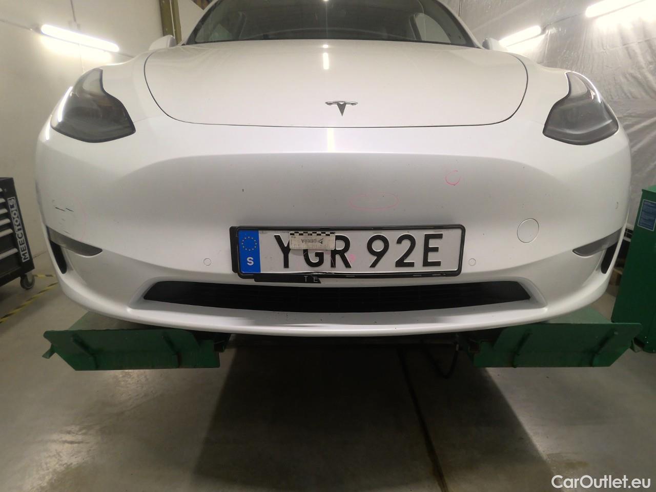  Tesla  Model Y  75kWh Long-Range AWD #18