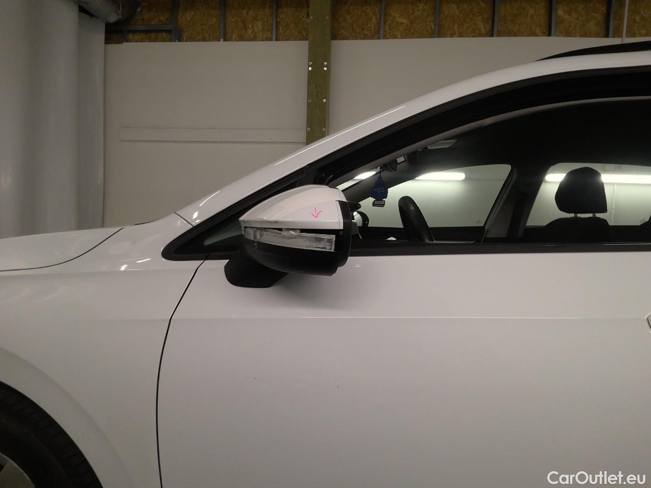  Volkswagen  Golf  SC 1.5 eTSI 130 Aut #42