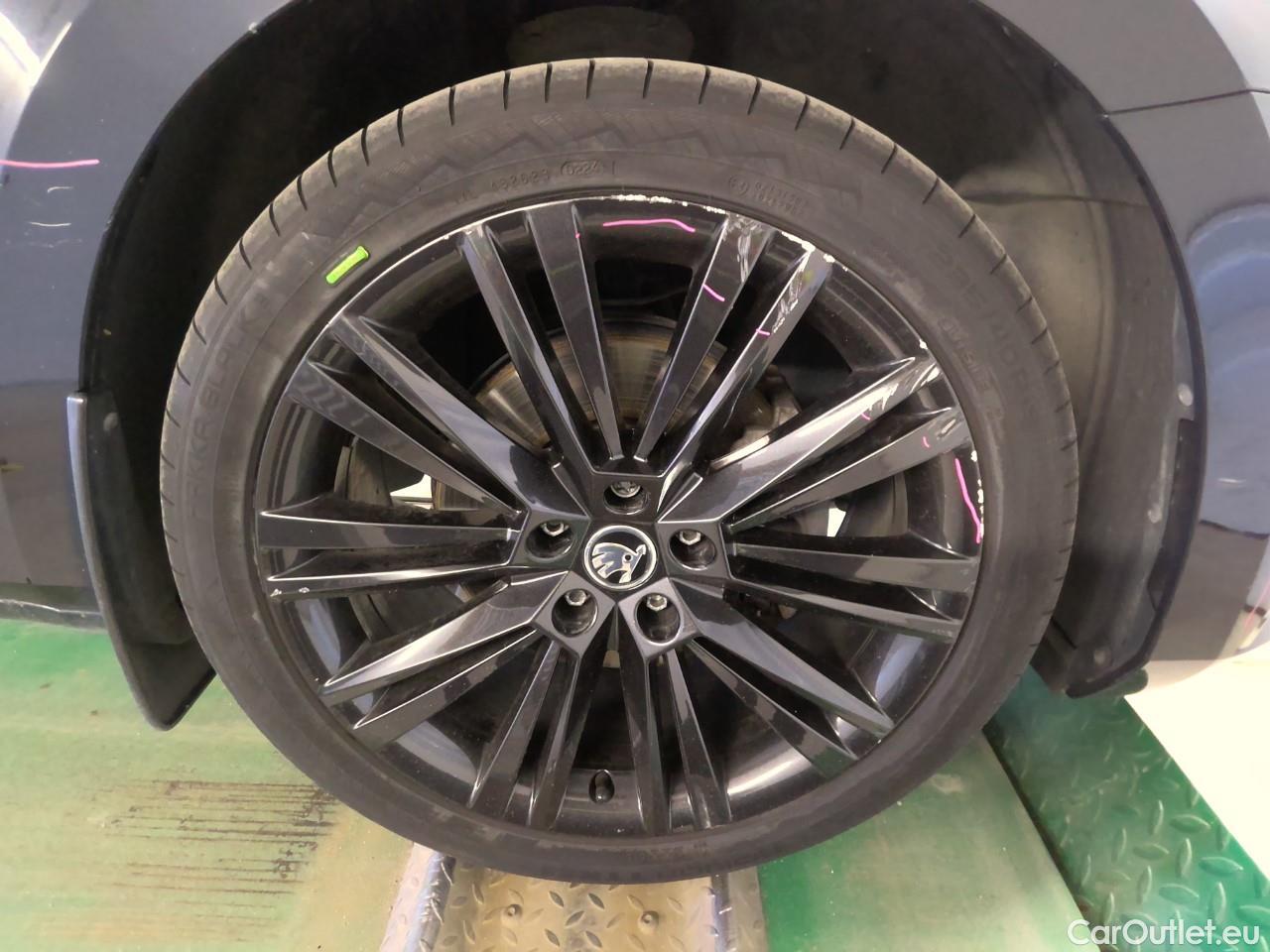  Skoda  Superb Sup.Co.TSI PHEV 218 L&K Aut #14