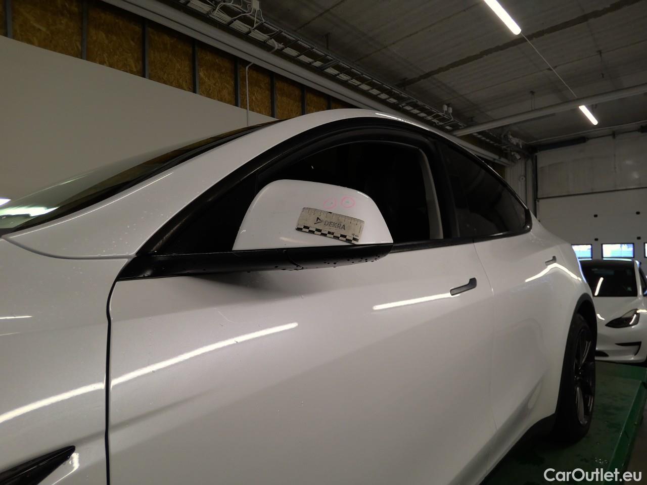  Tesla  Model Y  Long-Range AWD #28