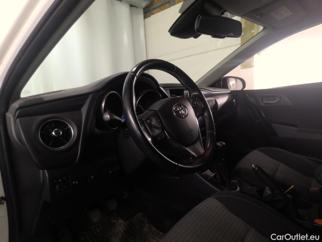  Toyota  Auris  TS 1.2T Touch & Go Edit. #64
