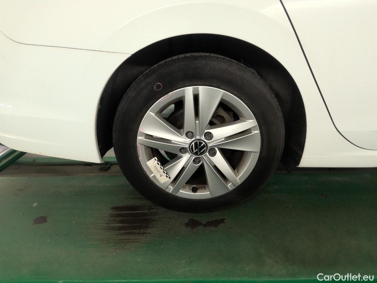  Volkswagen  Golf  SC 1.5 eTSI 130 Aut #16