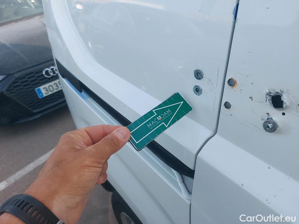  Peugeot  Partner PEUGEOT  / 2018 / 3P / furgón derivado de turismo Pro Standard 600kg BlueHDi 73kW (AC) #16