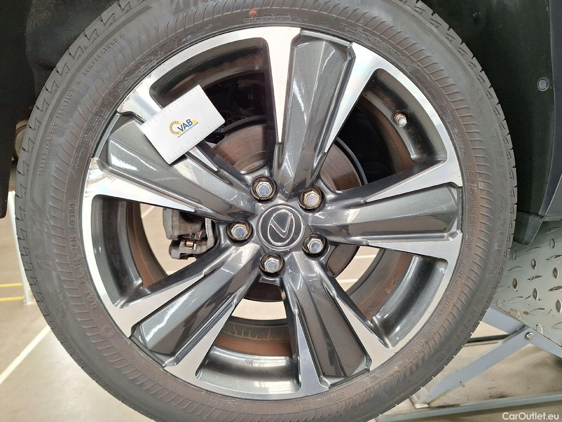  Lexus  UX Lexus,  '18, Lexus  2.0L 250H 4x4 Privilege Line 5d #39