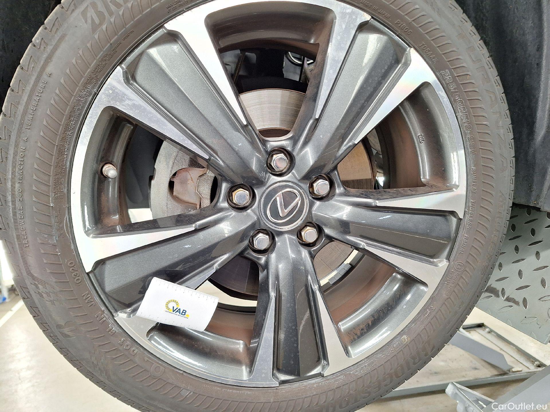  Lexus  UX Lexus,  '18, Lexus  2.0L 250H 4x4 Privilege Line 5d #35