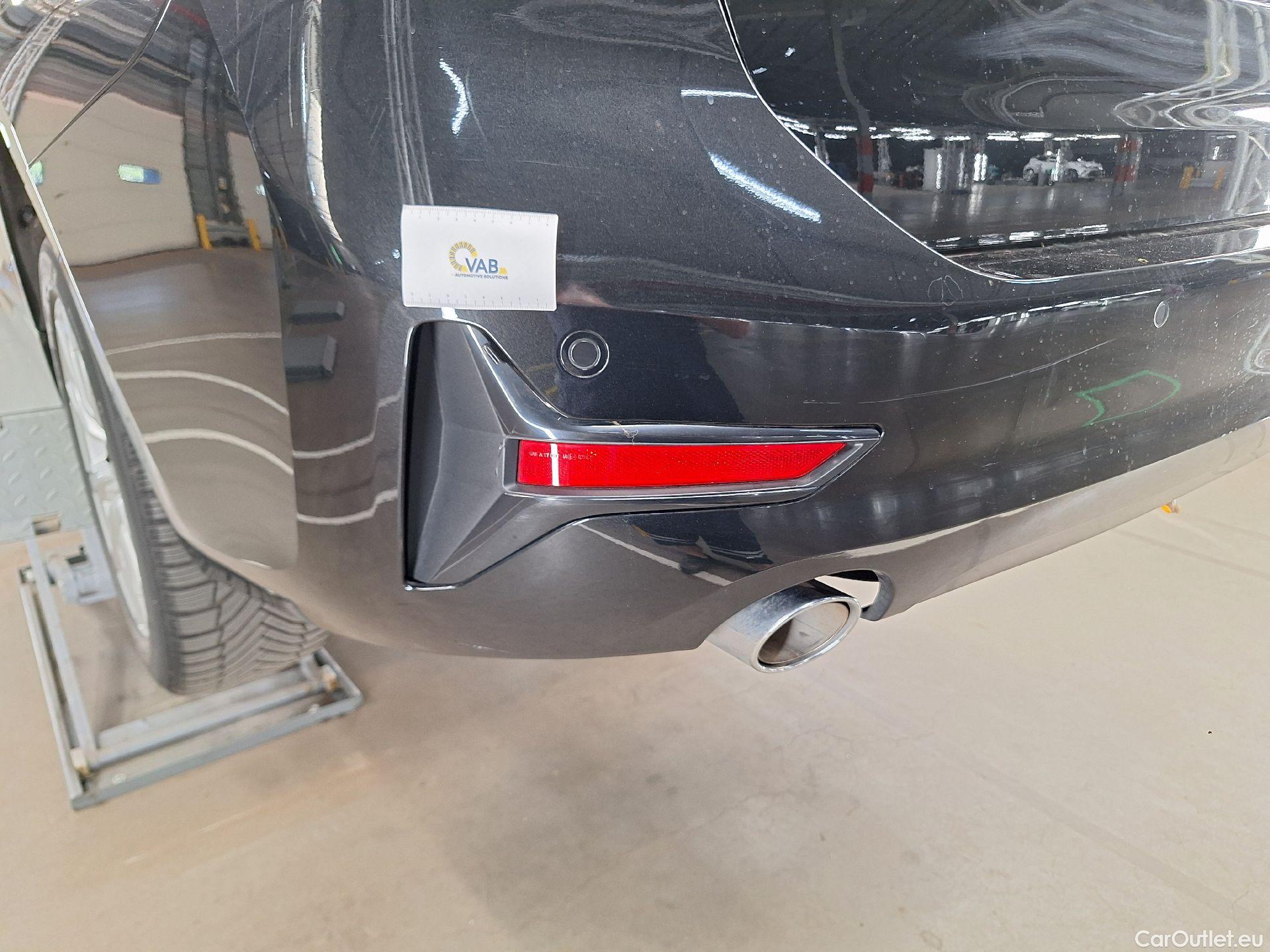  Bmw  Serie 3 BMW, 3-serie Touring '18, BMW 3 Reeks Touring 318dA (100 kW) 5d #27