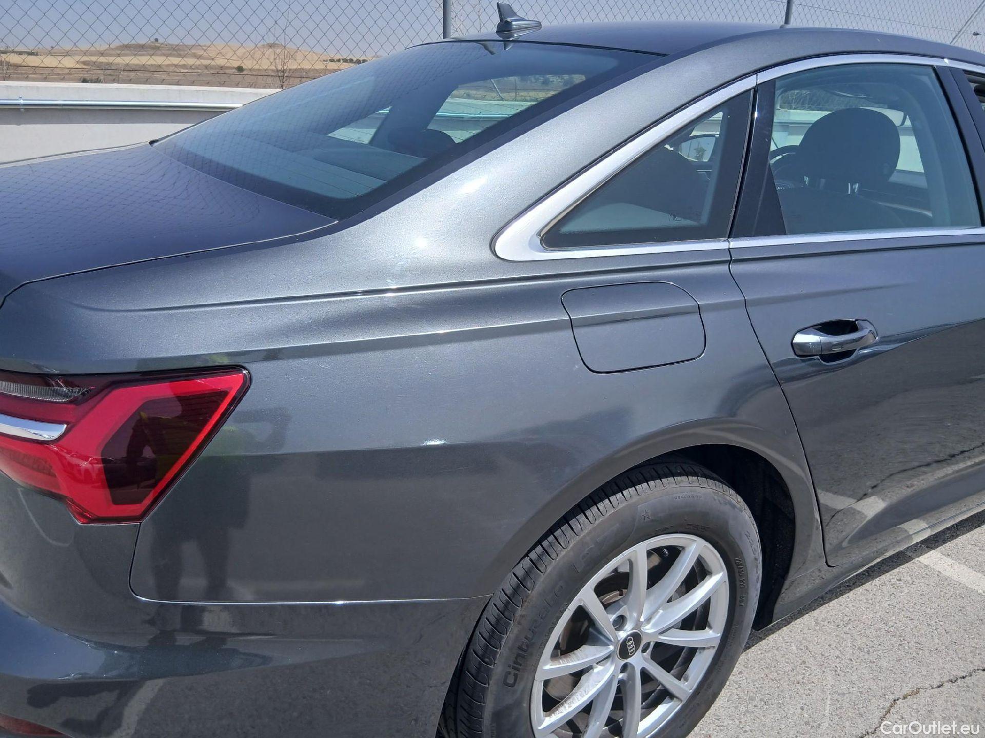  Audi  A6 AUDI  / 2018 / 4P / sedán 45 TFSI quattro-ultra #44