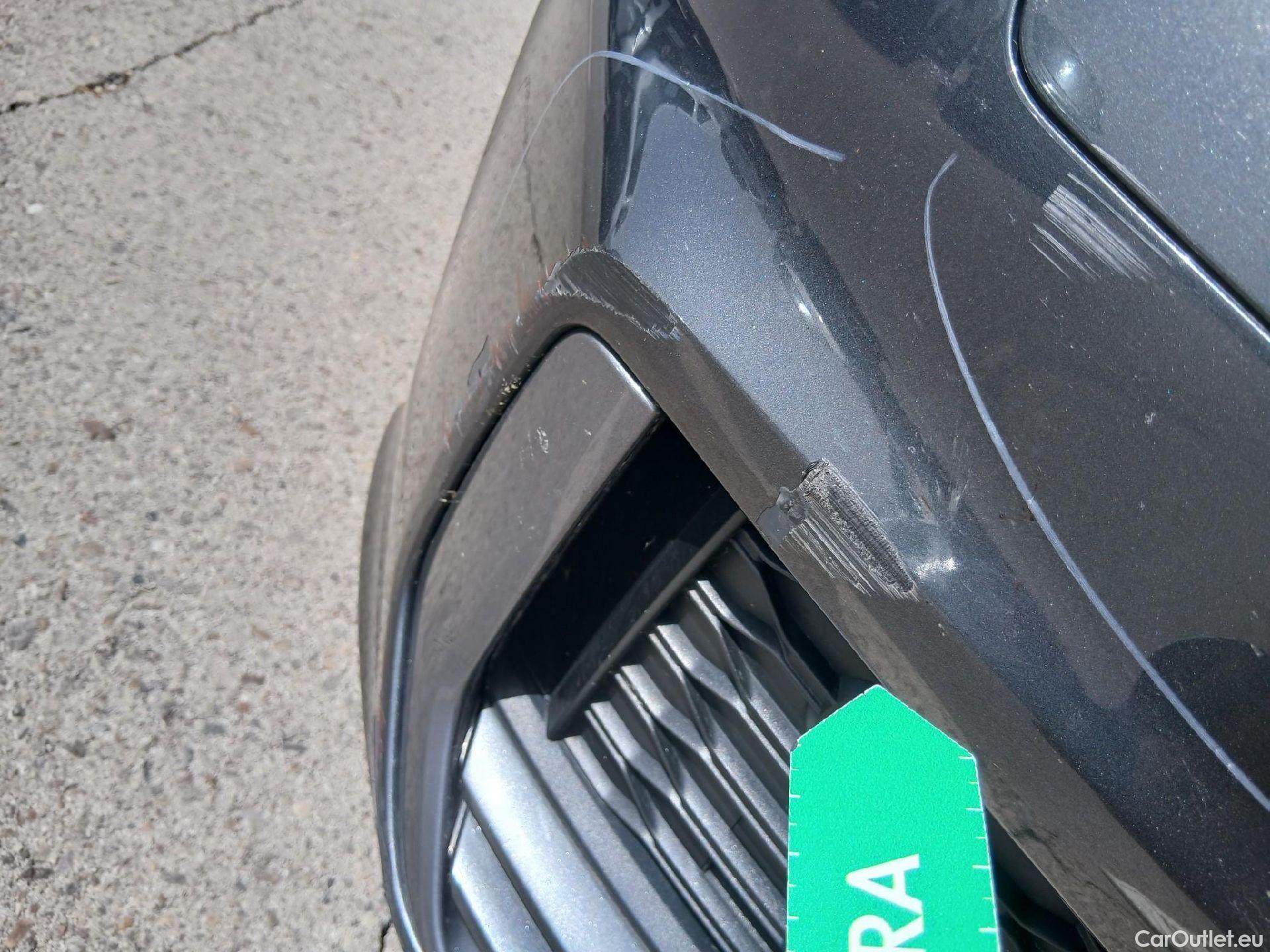  Audi  A6 AUDI  / 2018 / 4P / sedán 45 TFSI quattro-ultra #8