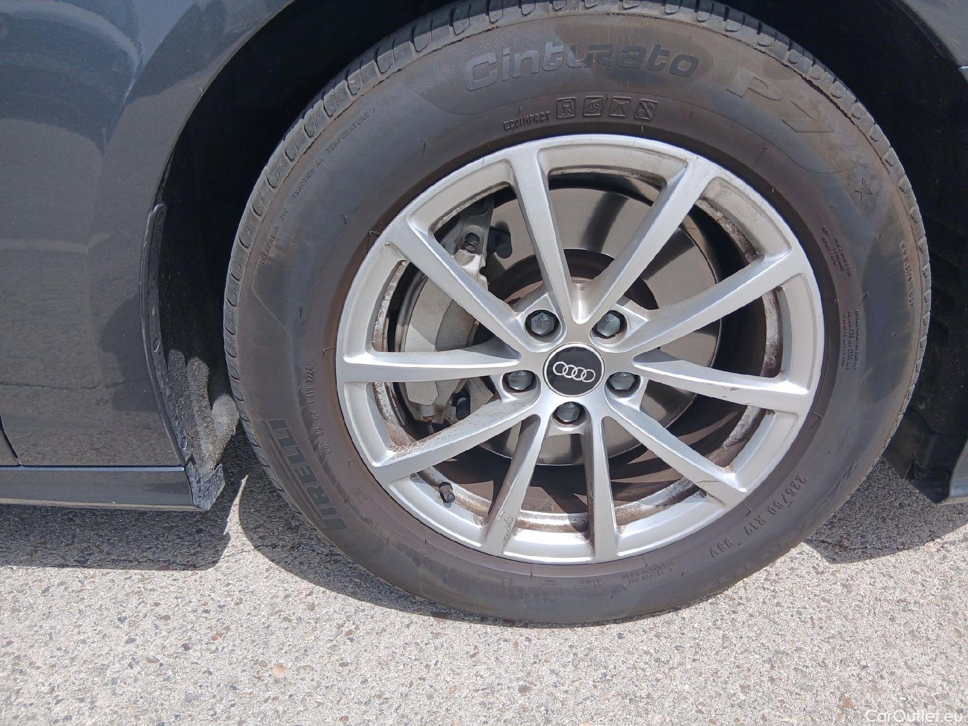  Audi  A6 AUDI  / 2018 / 4P / sedán 45 TFSI quattro-ultra #54