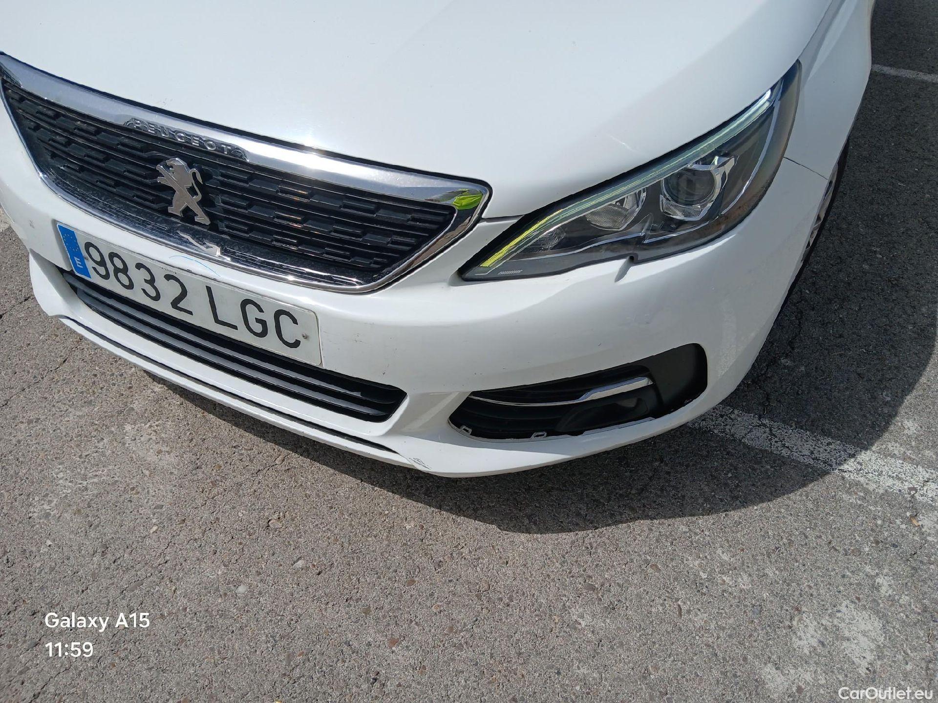  Peugeot  308 PEUGEOT  / 2017 / 5P / berlina con portón 5P Access BlueHDi 100 6 Vel. MAN #5