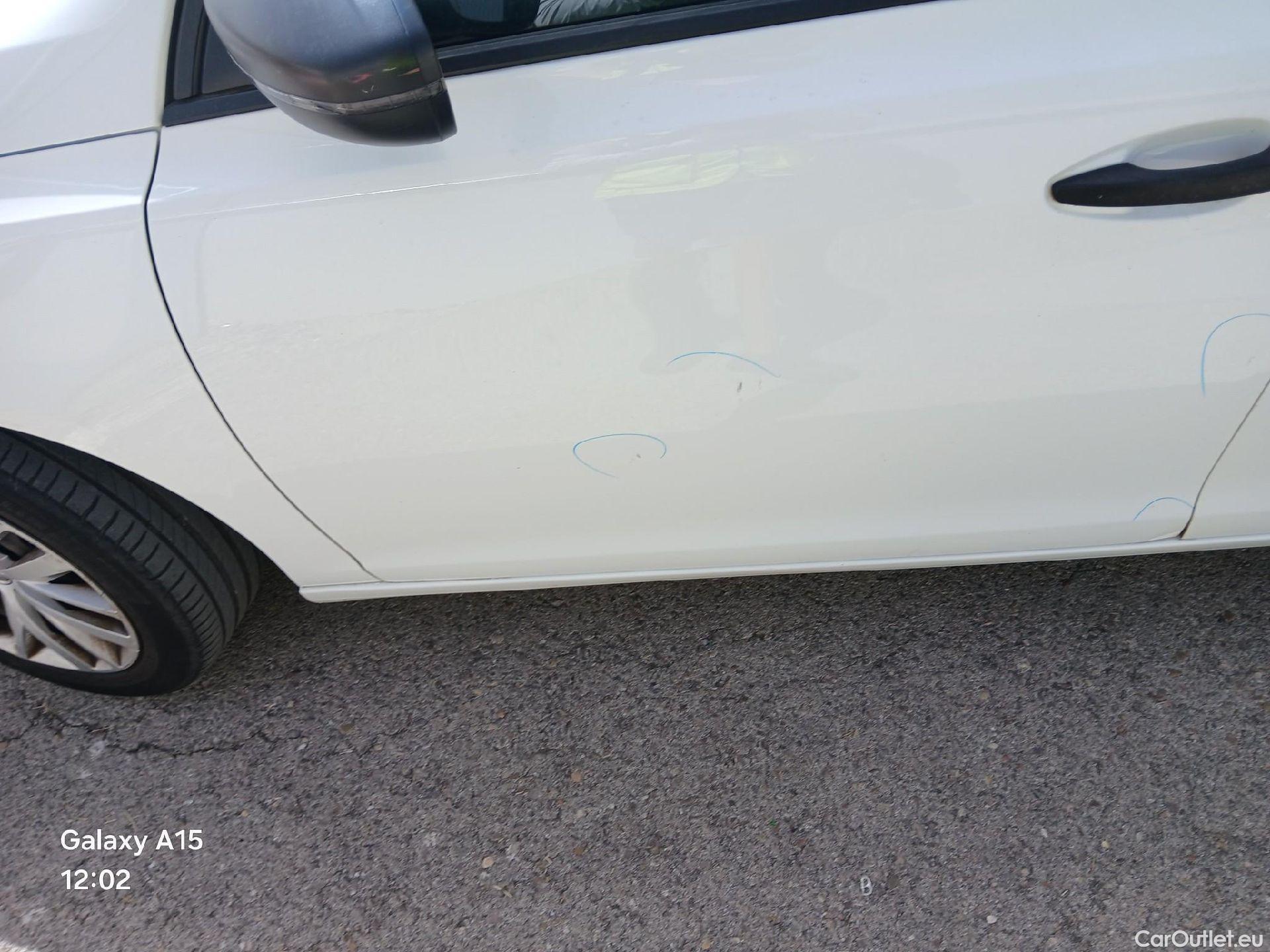  Peugeot  308 PEUGEOT  / 2017 / 5P / berlina con portón 5P Access BlueHDi 100 6 Vel. MAN #12