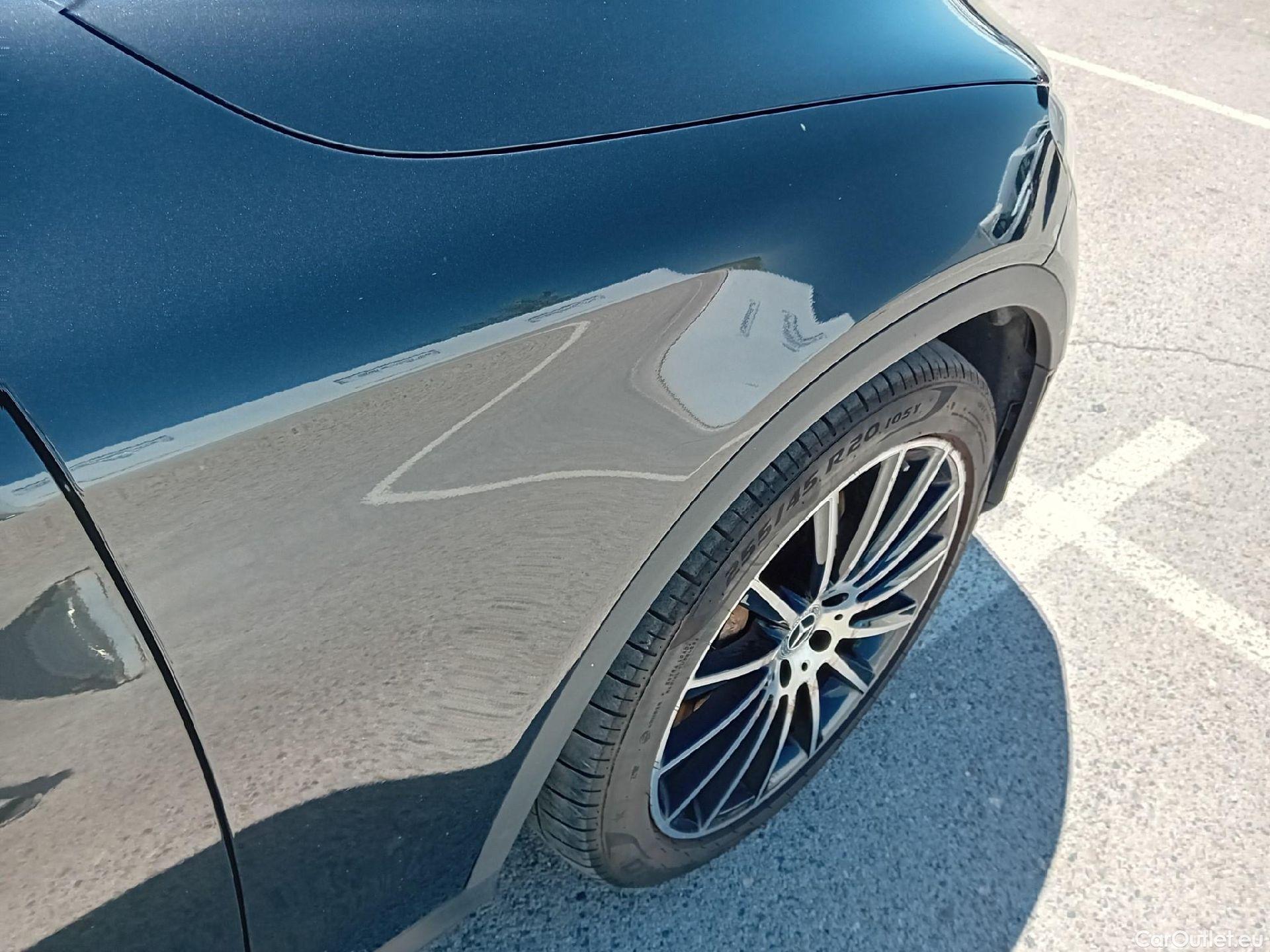  Mercedes  G-Klasee MERCEDES-BENZ GLC Coupé / 2019 / 5P / coupé GLC 300 de 4MATIC #37