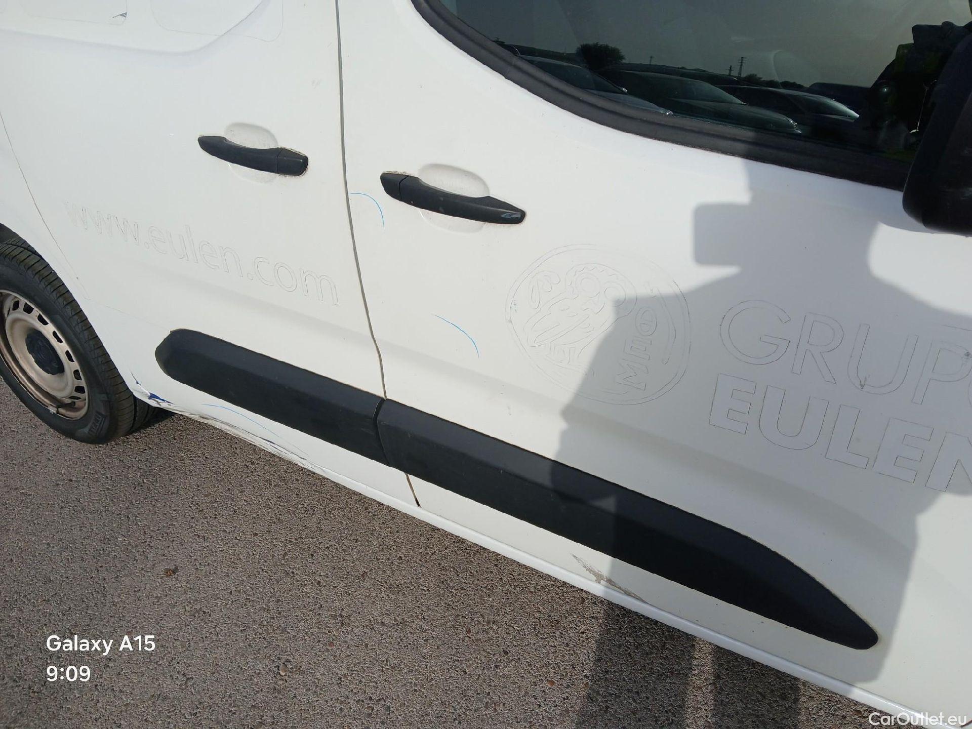  Citroen  Berlingo CITROEN  / 2018 / 3P / furgón derivado de turismo Talla M BlueHDi 100 CONTROL #30
