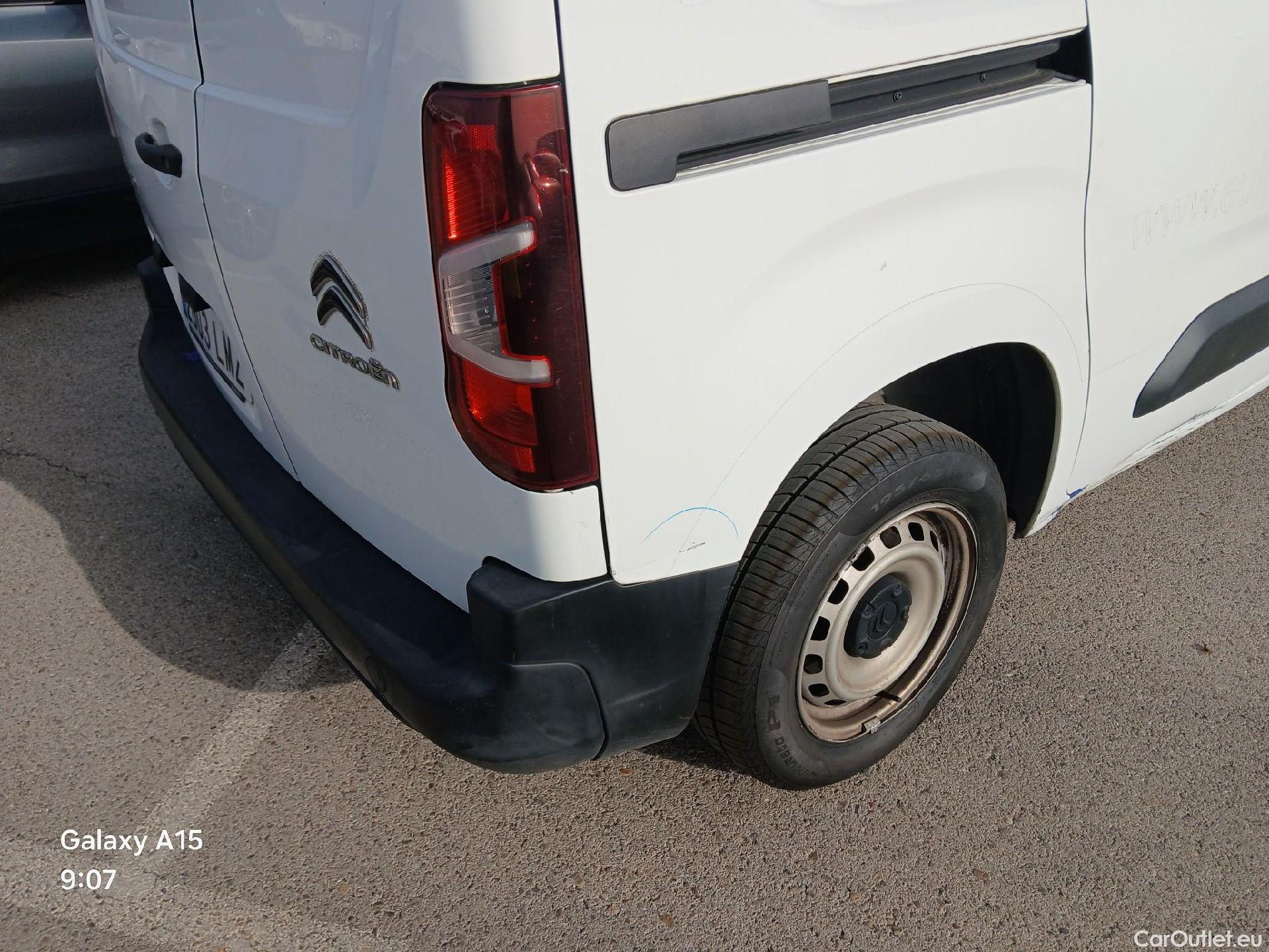  Citroen  Berlingo CITROEN  / 2018 / 3P / furgón derivado de turismo Talla M BlueHDi 100 CONTROL #24