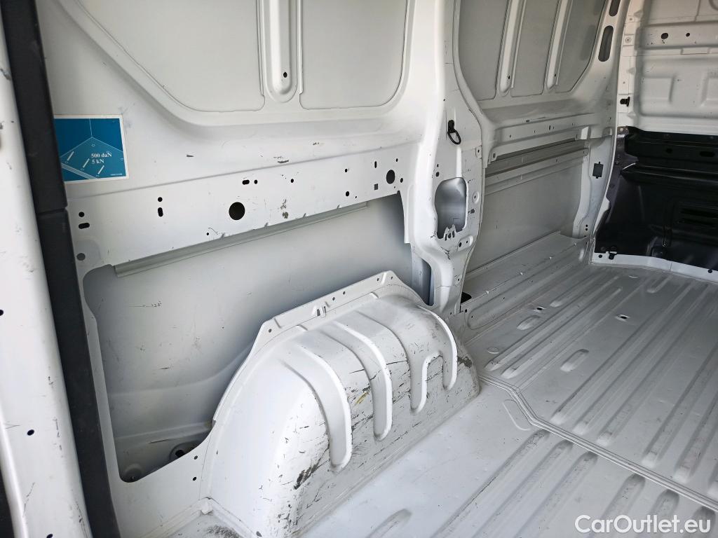  Nissan  NV300 NISSAN  / 2016 / 4P / furgón 1.6dCi 88kW (120CV) L1H1 1T BASIC #5