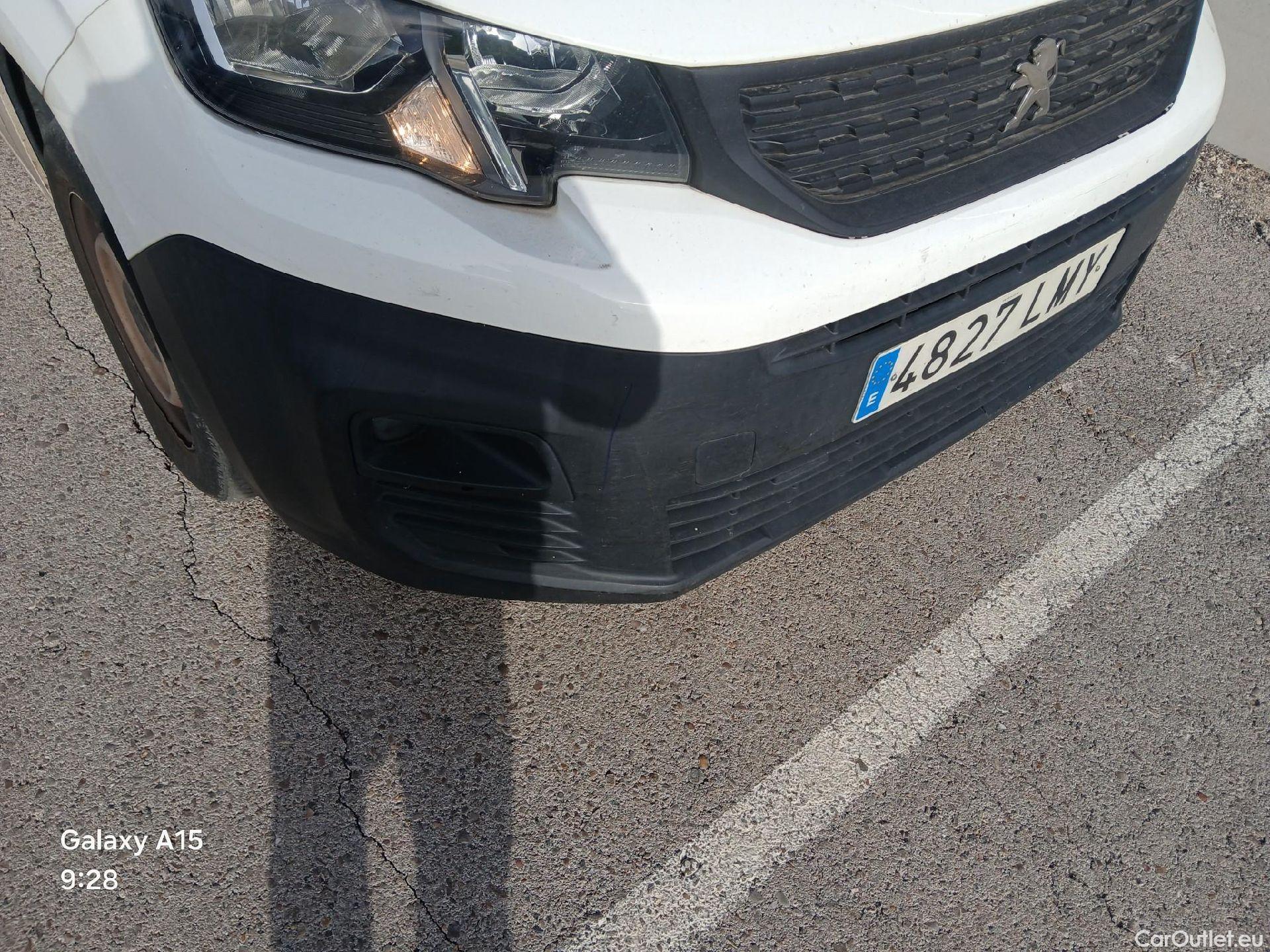  Peugeot  Partner PEUGEOT  / 2018 / 3P / furgón derivado de turismo Pro Standard 600kg BlueHDi 73kW (AC) #7