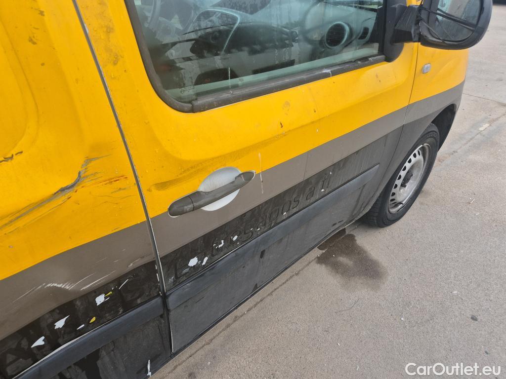  Renault  Kangoo RENAULT  Furgón/2013/3P/furgón derivado de turismo Profesional dCi 55 kW (75 CV) #31