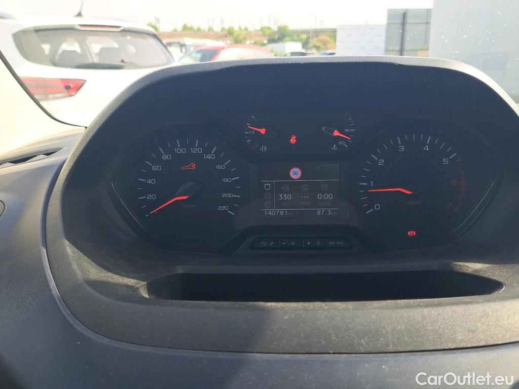  Peugeot  RIFTER PEUGEOT  / 2018 / 5P / combi Allure Business Standard BlueHDi 73kW #24