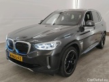 iX3