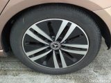  Mercedes  A-Klasse Mercedes-Benz  Limousine A 200 7G-DCT Business Solution Luxury 4d + Pano #37