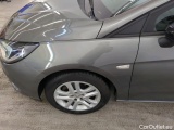  Opel  Astra Opel  Sports Tourer 1.2 turbo 81kW Edition 5d #18