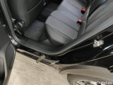  Peugeot  2008 Peugeot  Allure Pack 1.2 Puretech 100 5d #44