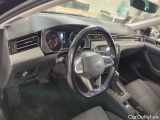  Volkswagen  Passat Volkswagen  Variant 2.0 TDI EVO 150 KM DSG Business 5d #25