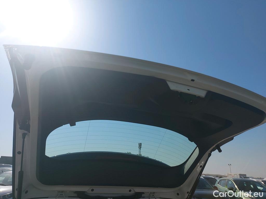  Peugeot  2008 PEUGEOT  / 2019 / 5P / todoterreno Active BlueHDI 81kW (110CV) #7