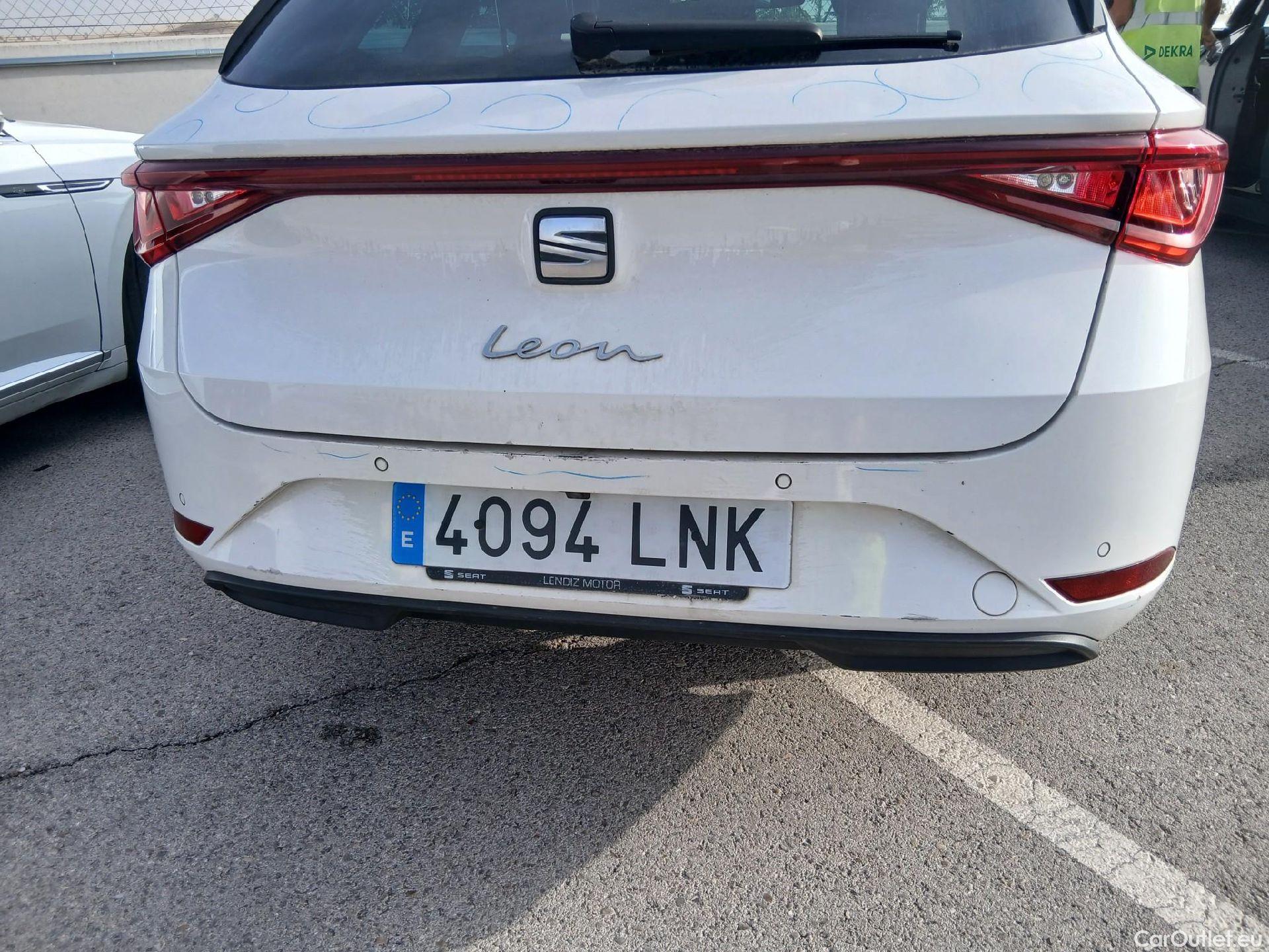  Seat  Leon SEAT Nuevo León / 2020 / 5P / familiar SP 1.5 TSI 96kW S&S Style Go(SP) #36