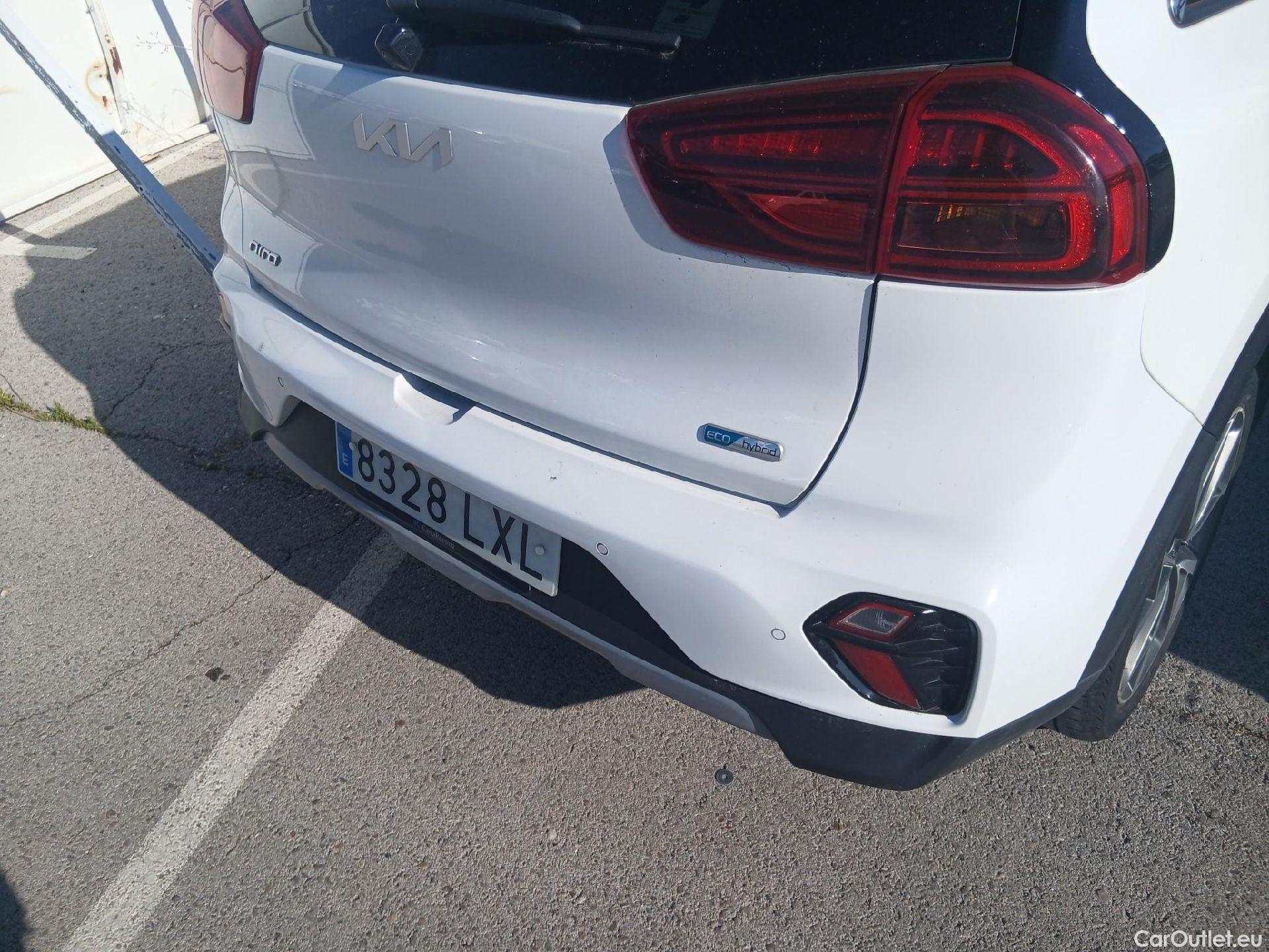  KIA  Niro KIA  / 2019 / 5P / crossover 1.6 GDi HEV 104kW (141CV) Emotion (AC) #32