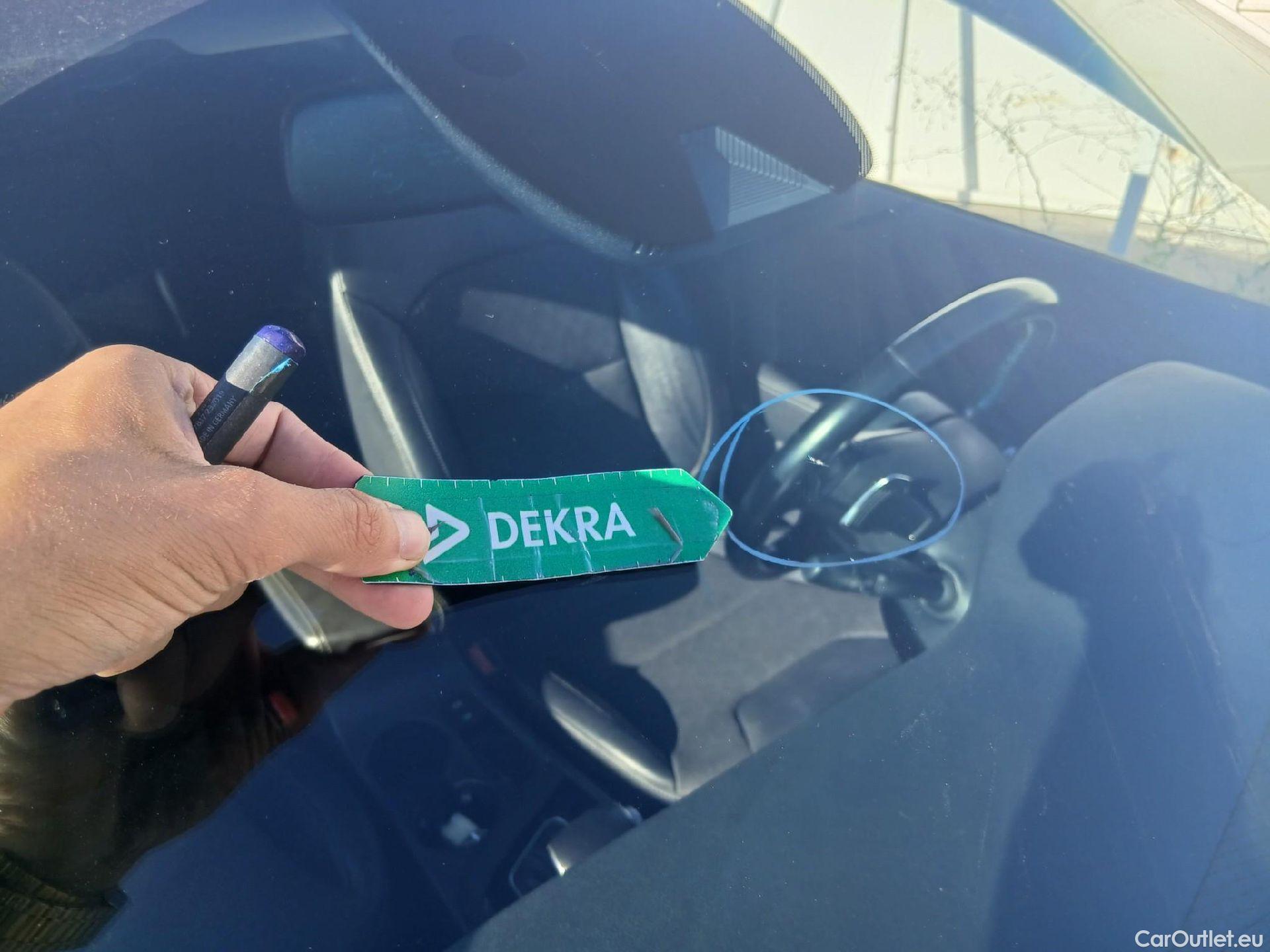  KIA  Niro KIA  / 2019 / 5P / crossover 1.6 GDi HEV 104kW (141CV) Emotion (AC) #3