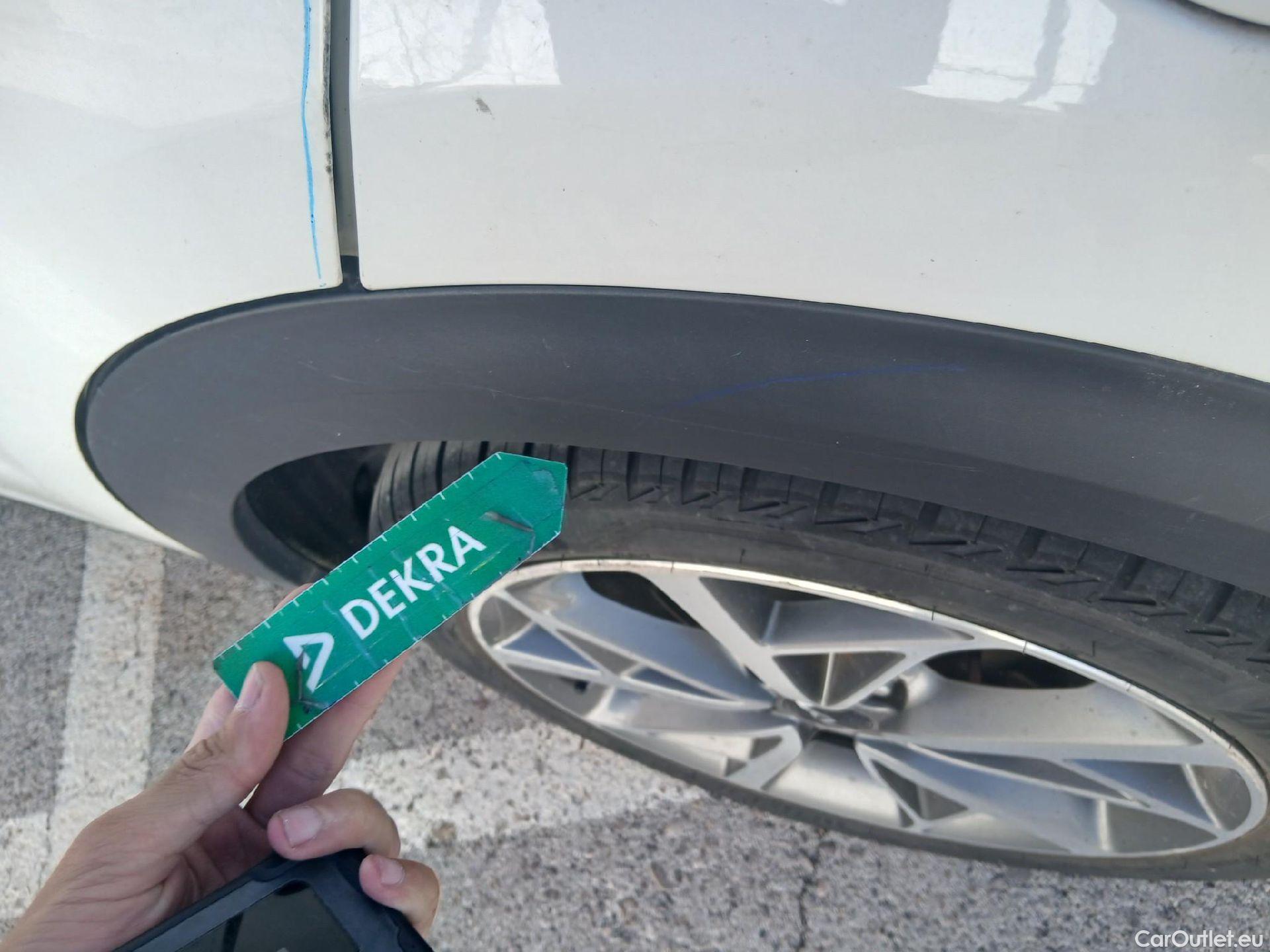  KIA  Niro KIA  / 2019 / 5P / crossover 1.6 GDi HEV 104kW (141CV) Emotion (AC) #27