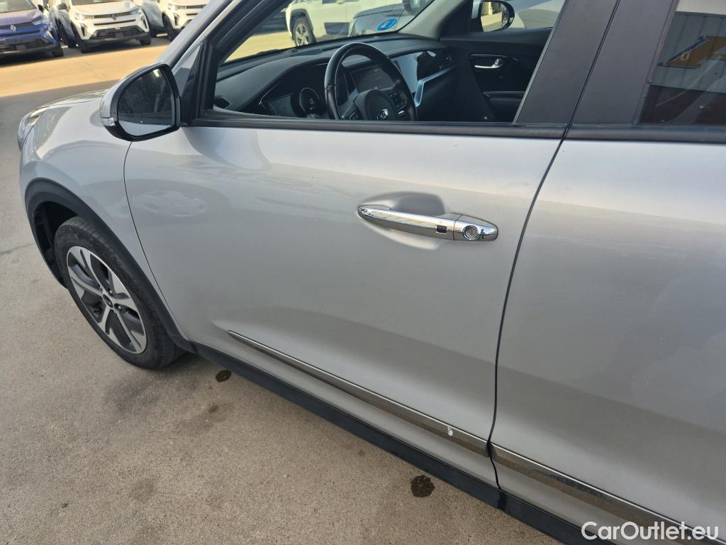  KIA  Niro KIA e- / 2016 / 5P / crossover e- 150kW Emotion (Long Range) #11