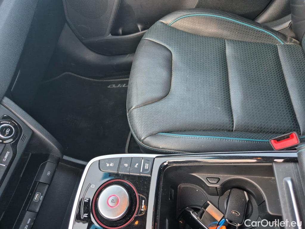  KIA  Niro KIA e- / 2016 / 5P / crossover e- 150kW Emotion (Long Range) #8