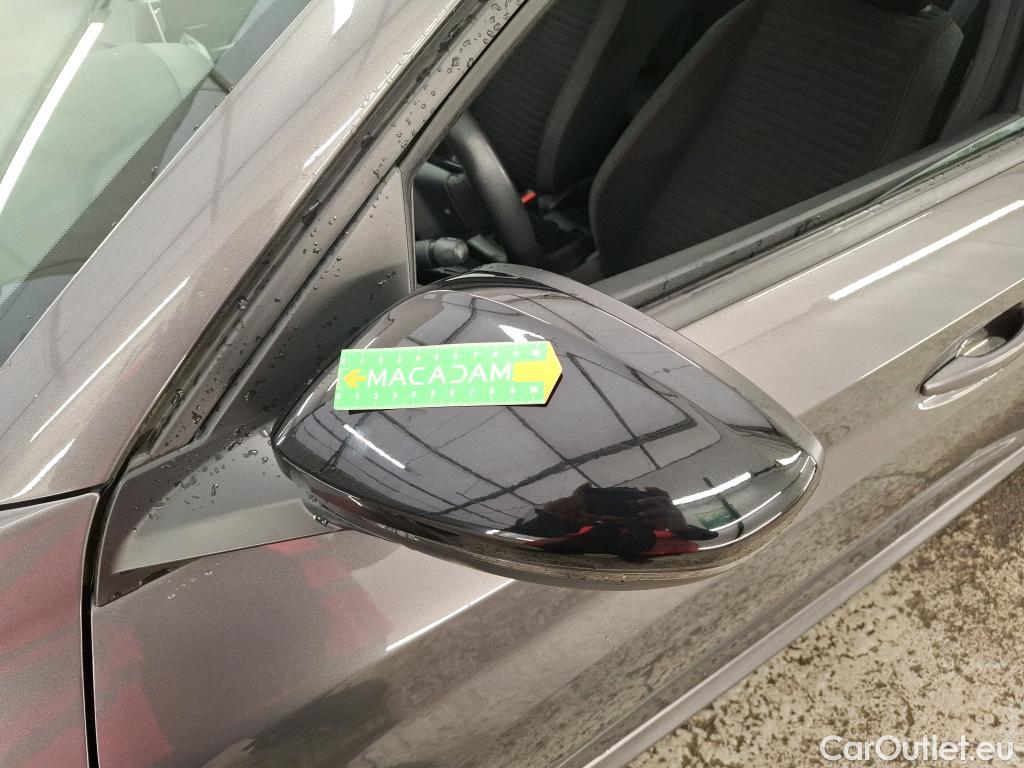  Peugeot  208 PEUGEOT  / 2019 / 5P / Berline Puretech 75 S&S Active Business #51