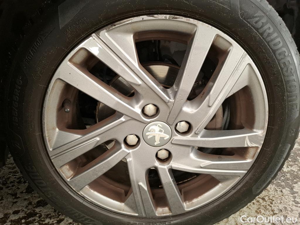  Peugeot  208 PEUGEOT  / 2019 / 5P / Berline Puretech 75 S&S Active Business #35