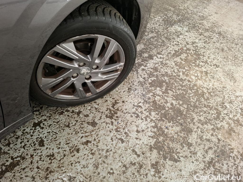  Peugeot  208 PEUGEOT  / 2019 / 5P / Berline Puretech 75 S&S Active Business #30