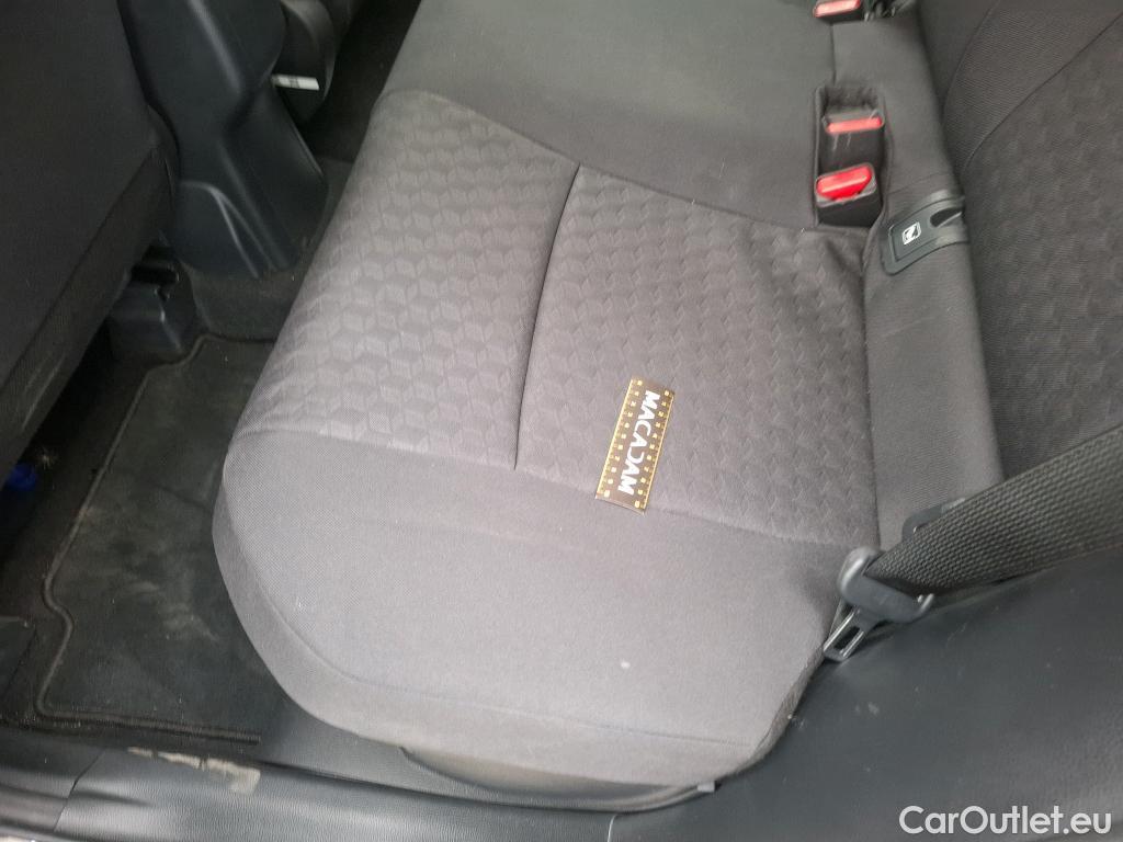  Toyota  Yaris TOYOTA  Hybride / 2019 / 5P / Berline Hybride 116h Dynamic Business Beyond Zer #36