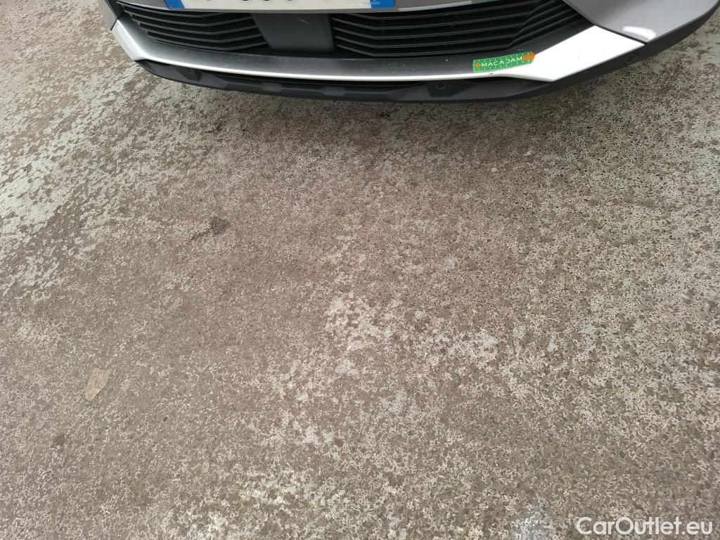  Peugeot  3008  Allure 1.2 PureTech 130CV BVM6 E6d #27