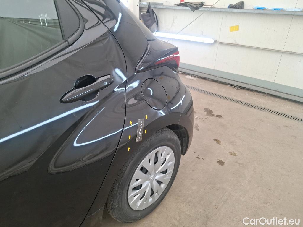  Toyota  Yaris TOYOTA  Hybride / 2019 / 5P / Berline Hybride 116h Dynamic Business Beyond Zer #1