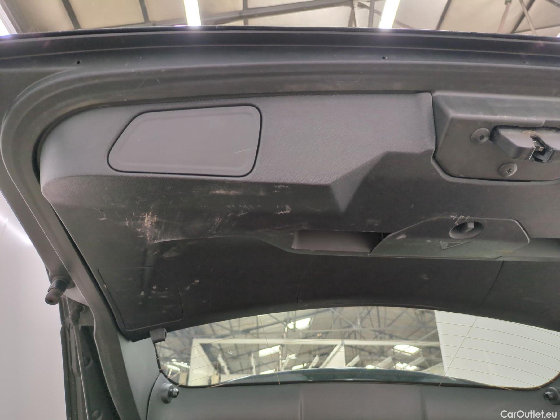  Peugeot  3008  II Active Pack 1.2 PureTech 130CV BVA8 E6d #61