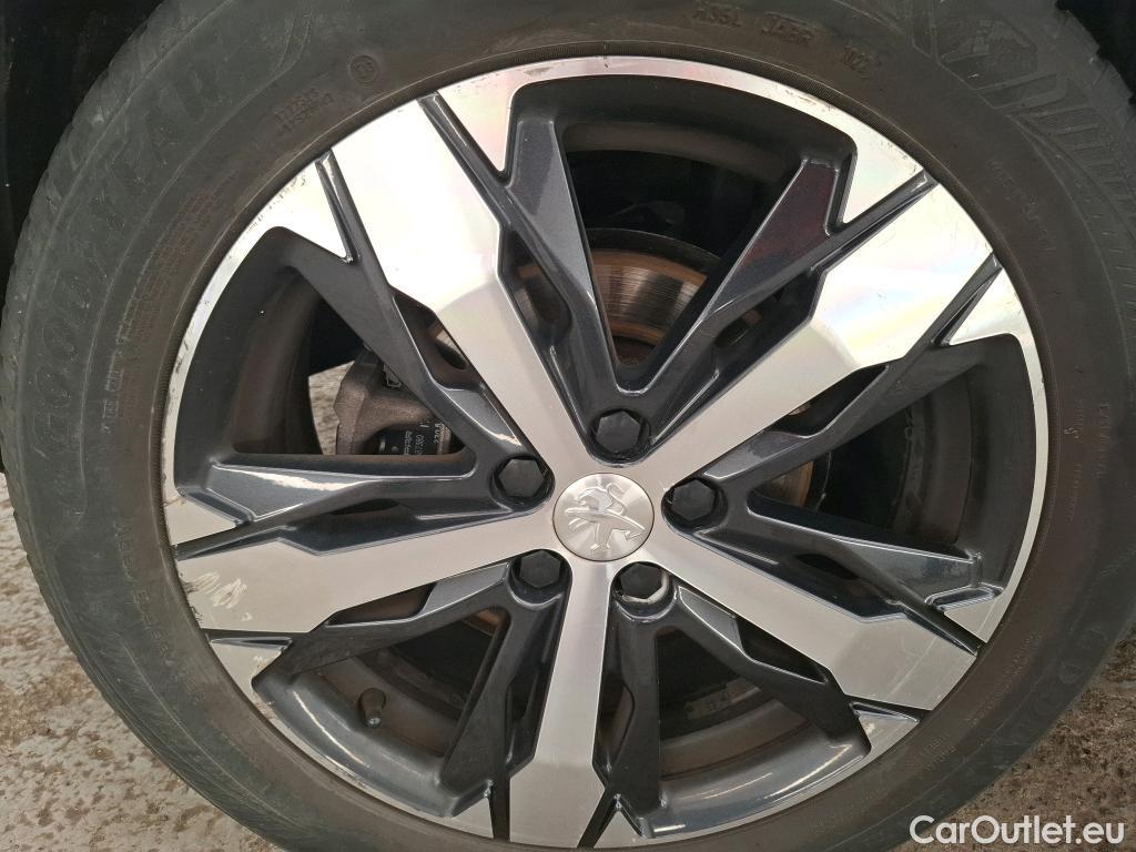  Peugeot  3008  Allure 1.2 PureTech 130CV BVM6 E6d #13