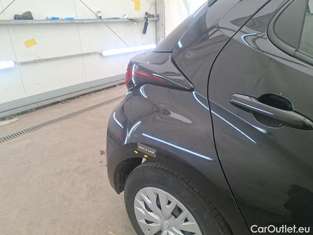  Toyota  Yaris TOYOTA  Hybride / 2019 / 5P / Berline Hybride 116h Dynamic Business Beyond Zer #27