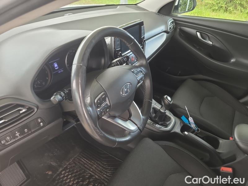  Hyundai  i30  (PD)(01.2017  ->)  kom.1.5T-GDI Smart 5d #6