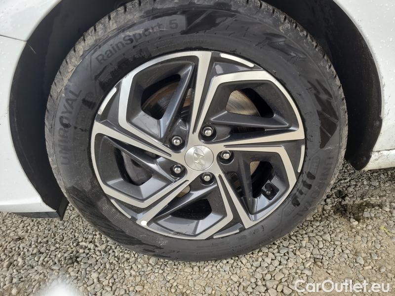  Hyundai  i30  (PD)(01.2017  ->)  kom.1.5T-GDI Smart 5d #3